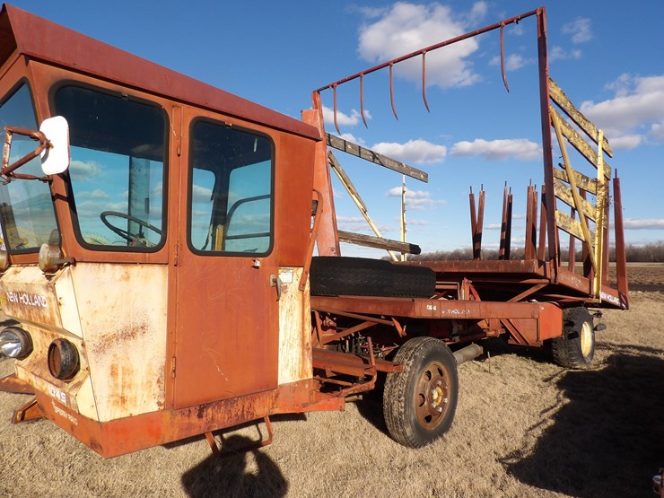 1977-new-holland-1049-image-4