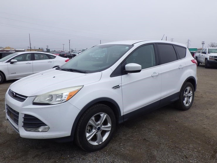 2015-ford-escape-image-1