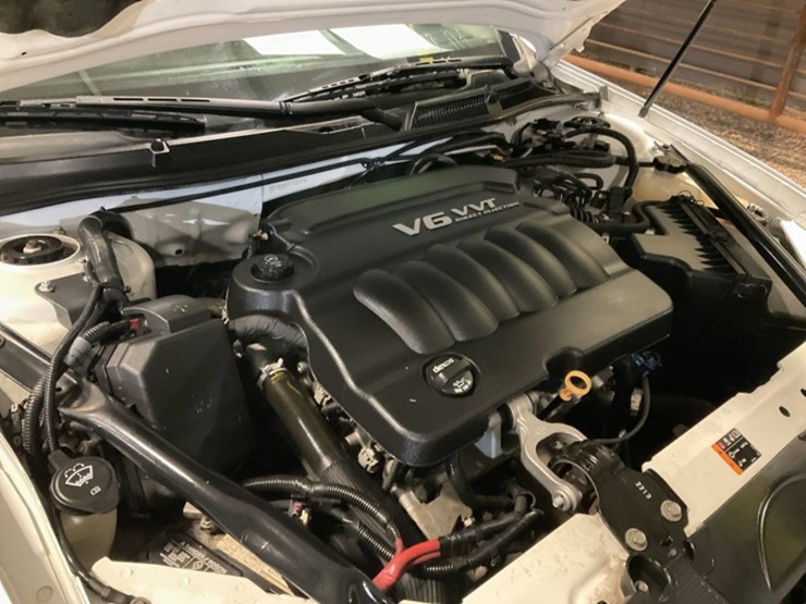 2015-chevrolet-impala-ls-sdn-image-11