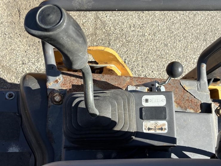 2018-volvo-dd25b-image-20