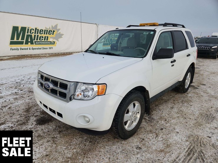 2011-ford-escape-xlt-image-1