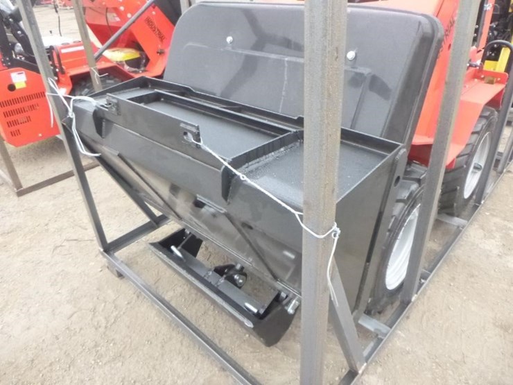 2025-agt-sda140w-skid-steer-loader-image-7