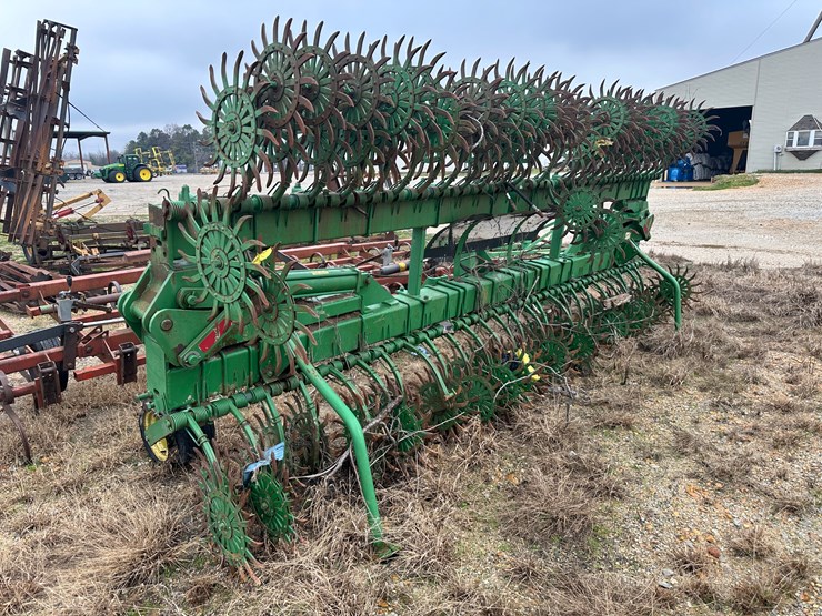 john-deere-400-image-4