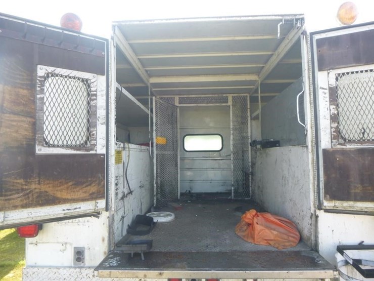 2003-ford-f450-image-18