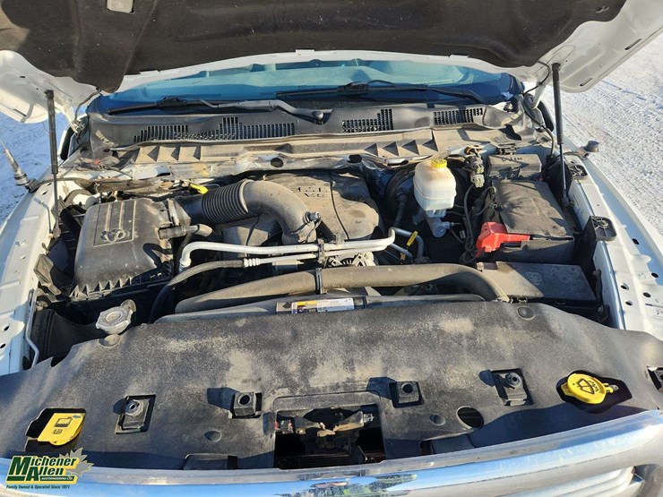 2014-ram-2500-slt-image-33