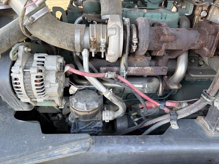 2013-volvo-sd75-image-42