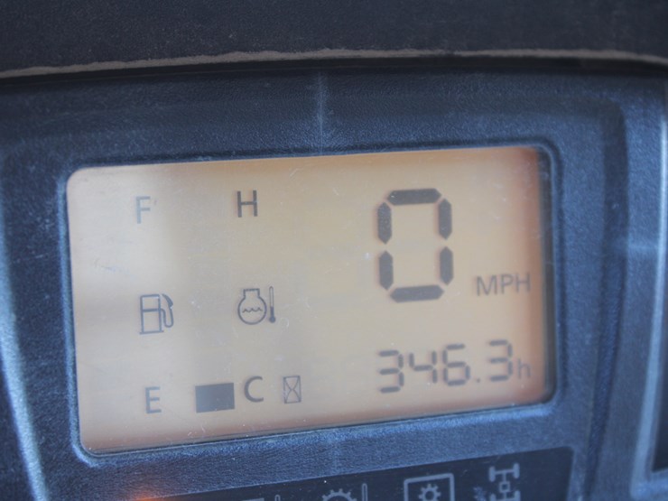 #2302-•-2016-kubota-rtv-image-10