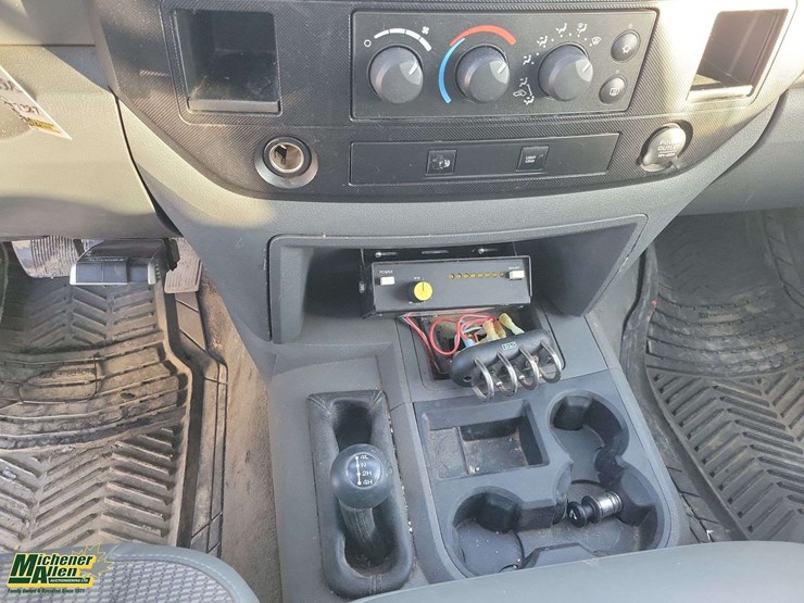 2008-dodge-ram-2500-image-15