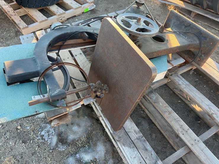 wood-band-saw-image-3