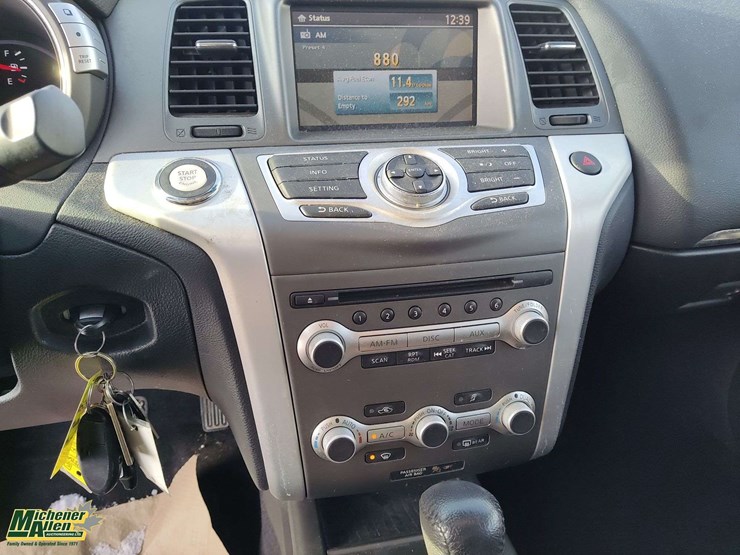 2011-nissan-murano-image-21