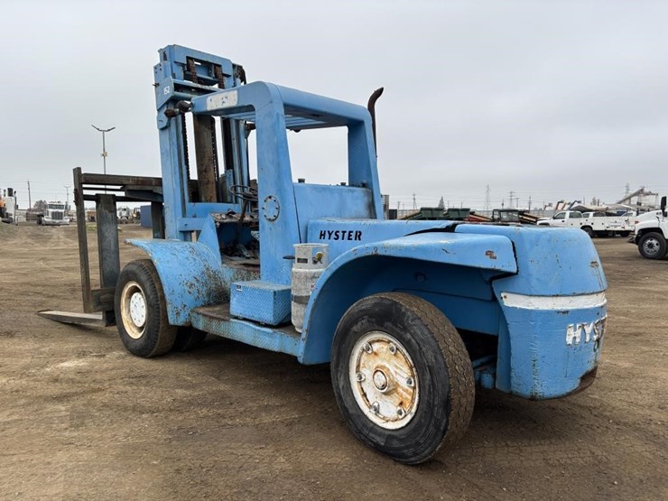 hyster-h300a-forklift-image-4