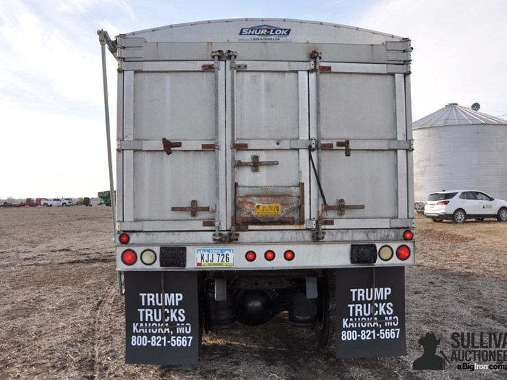 2004-international-durastar-4400-image-6