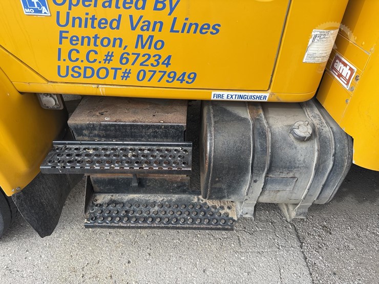 2000-international-4700-image-18