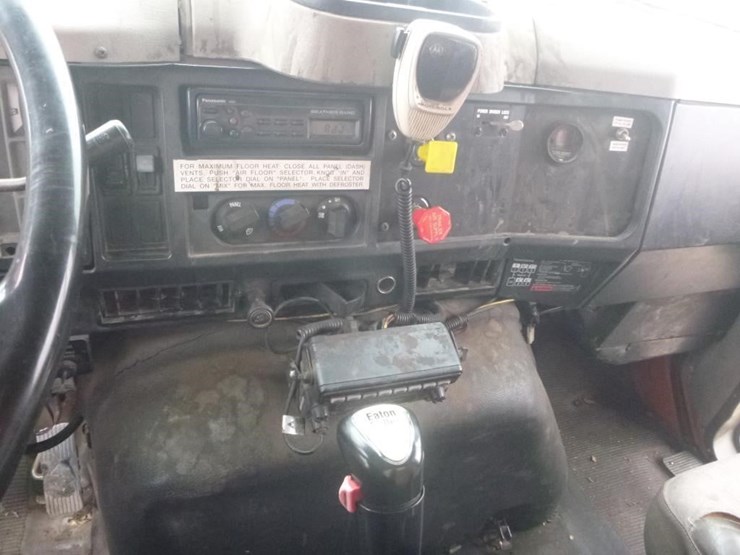 2001-international-2574-image-12