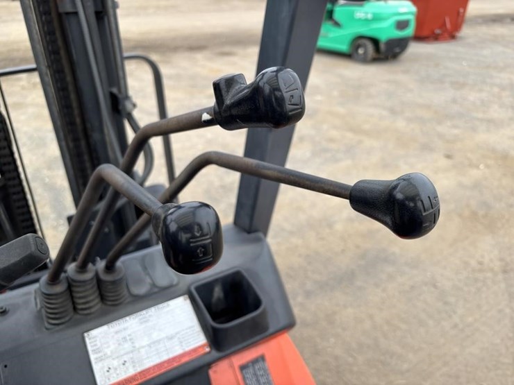 toyota-7fgu25-image-23