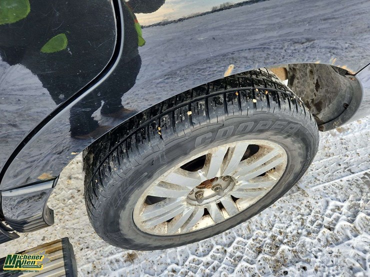 2013-lincoln-navigator-image-37