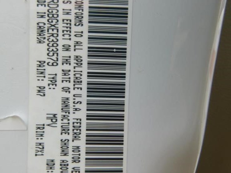 2014-dodge-grand-caravan-image-28