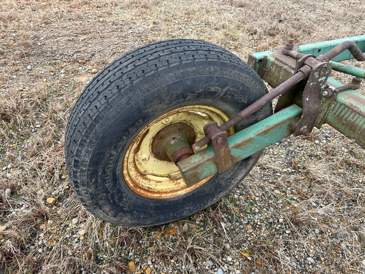 john-deere-100-image-8