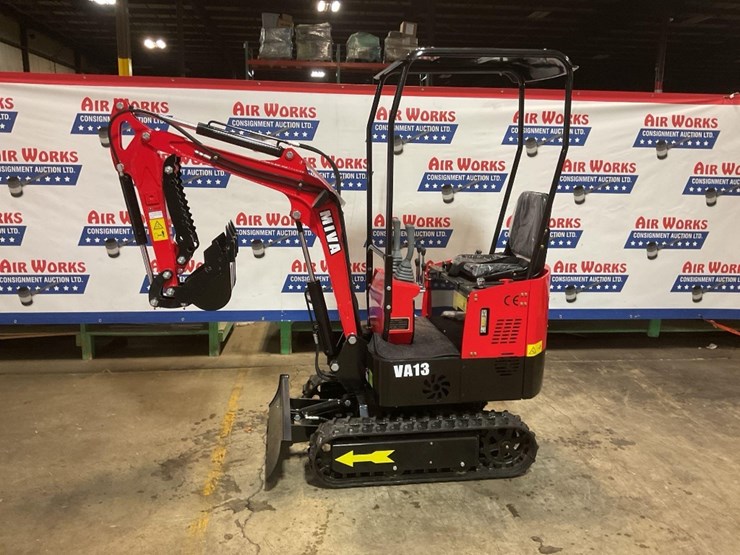 (inv.50009)-new-unused-miva-va13-mini-excavator,-13.5-gas-engine,-manual-thumb,-15"-bucket,-blade-image-1