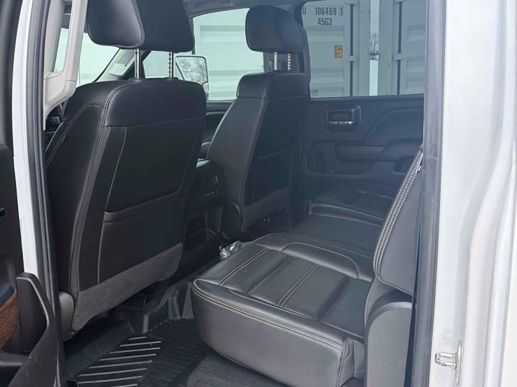 2018-gmc-sierra-denali-image-9