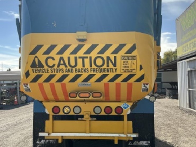 2018-peterbilt-520-image-6