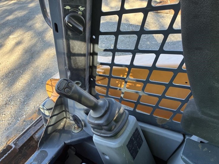 2016-manitou-1900r-image-17