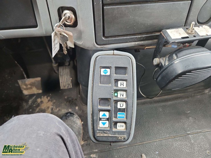 2006-international-workstar-7500-image-23