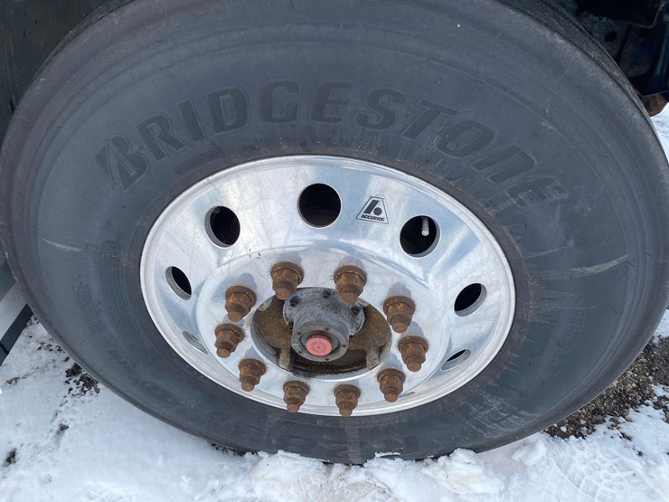 2018-hino-338-image-45