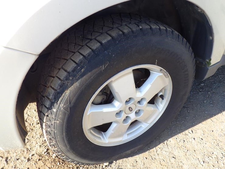 2008-ford-escape-image-12