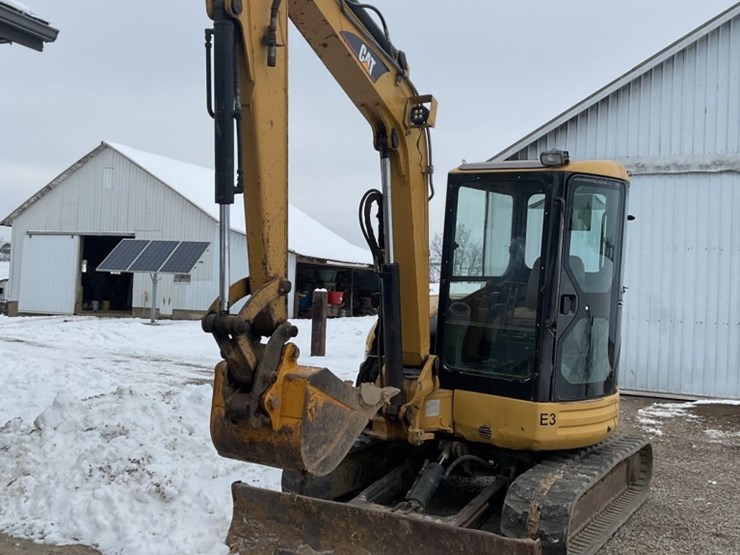 caterpillar-304cr-image-3