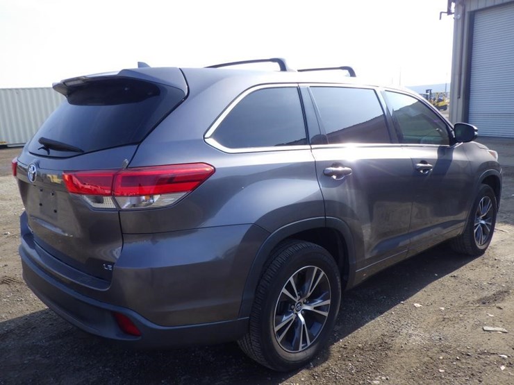 2017-toyota-highlander-image-3