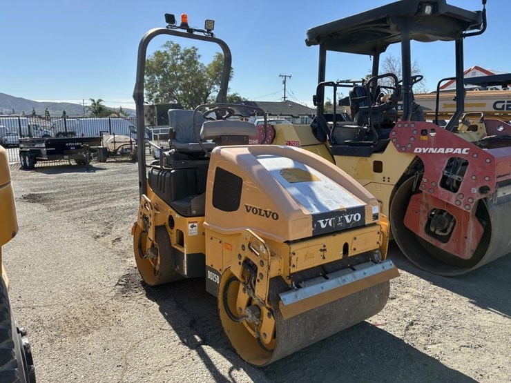 2018-volvo-dd25b-image-3