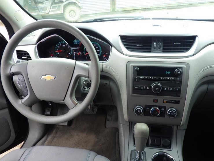 2015-chevrolet-traverse-image-9