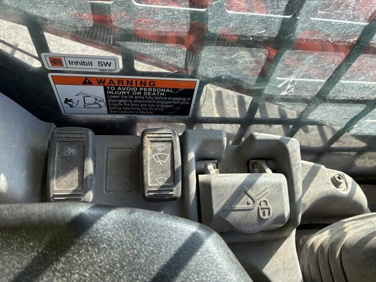 2020-kubota-svl95-2s-image-12