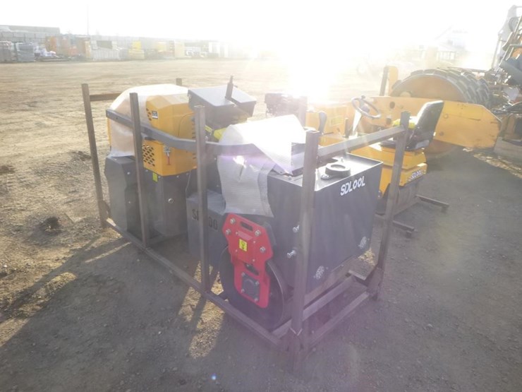 sdlool-sl1000-tandem-vibratory-roller-image-4