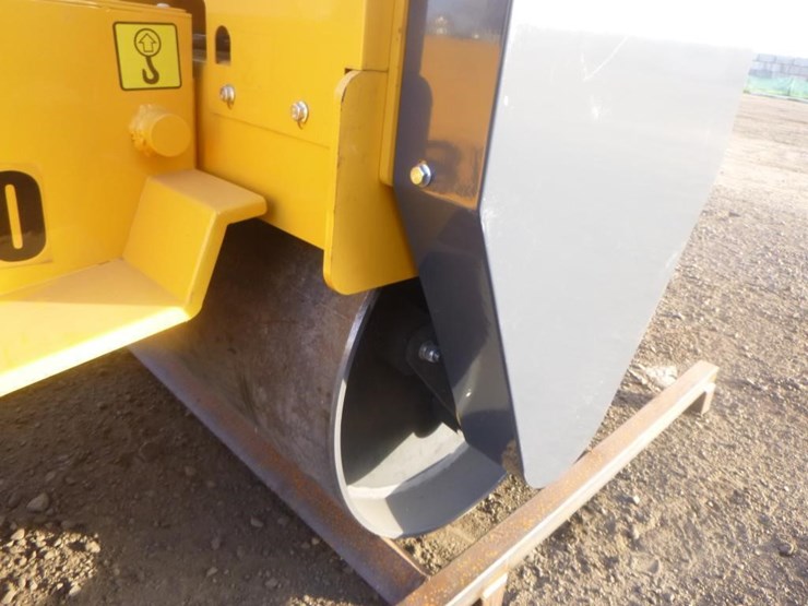 sdlool-sl850-tandem-vibratory-roller-image-11