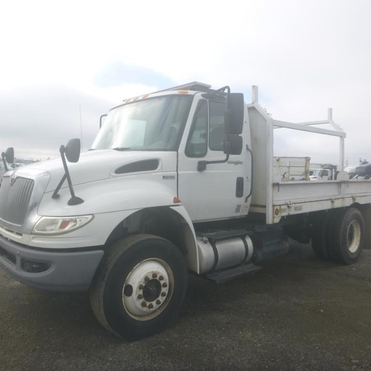 2012 INTERNATIONAL DURASTAR 4400