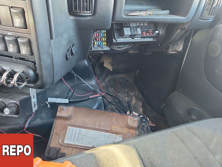 2007-gmc-topkick-c5500-image-38