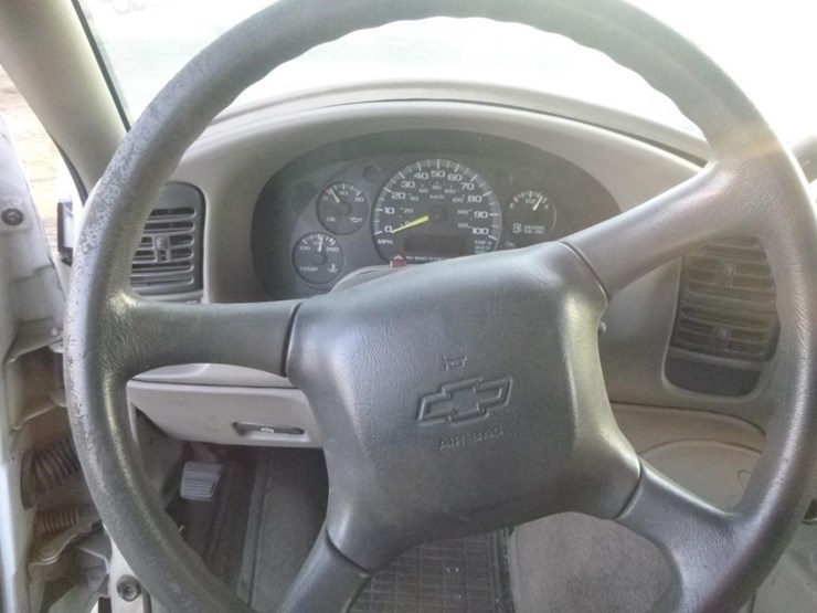 2000-chevrolet-astro-image-15