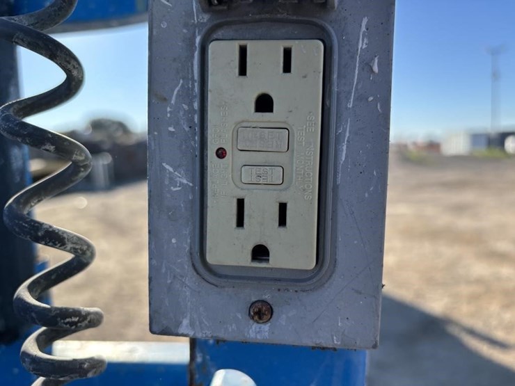 genie-gs1930-image-10