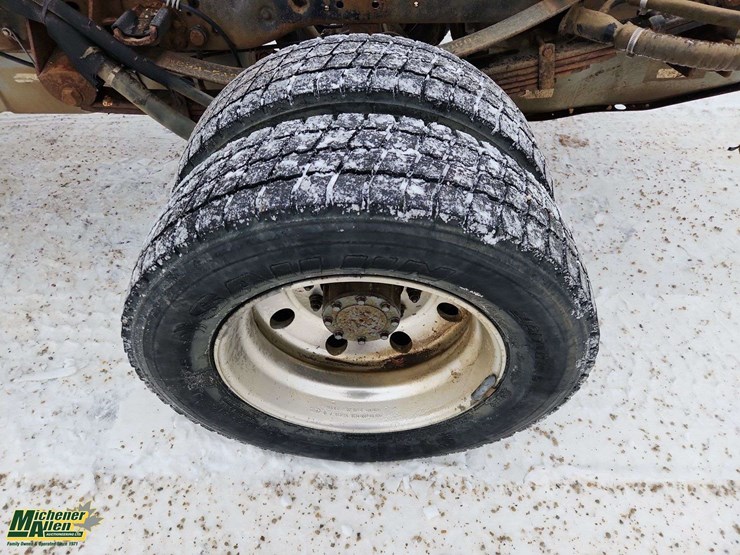 2012-ford-f550-image-13