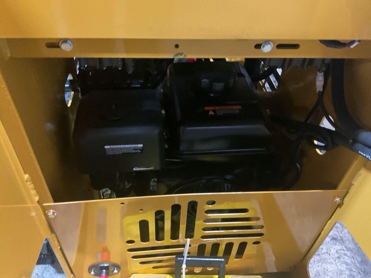 (inv.50029)-new-unused-ggma-gg385-compact-track-loader,-14-hp-gas-engine,-aux.-hydraulics-image-15