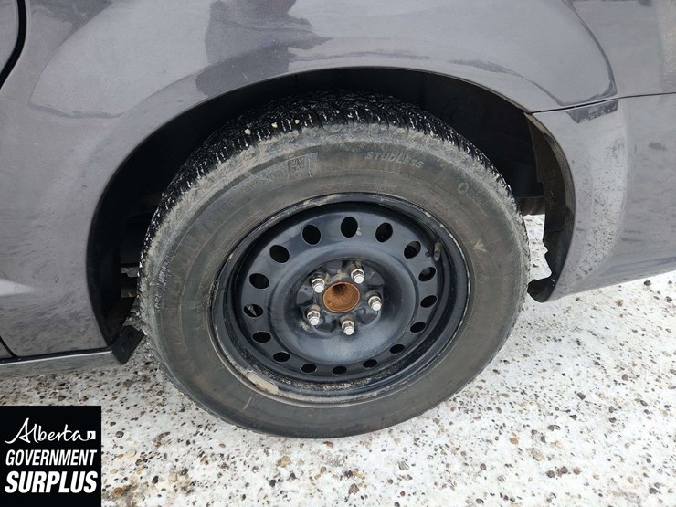 2020-dodge-grand-caravan-sxt-image-11