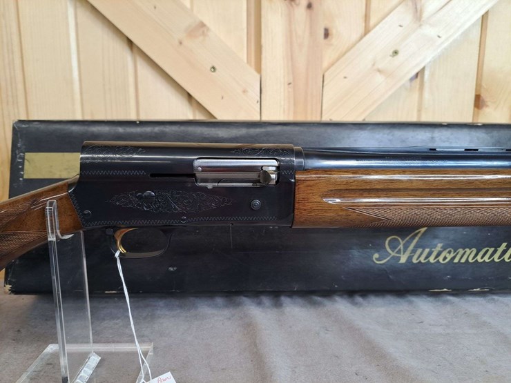 browning-light-twenty-20-gauge-a5-semiauto-shotgun-image-6