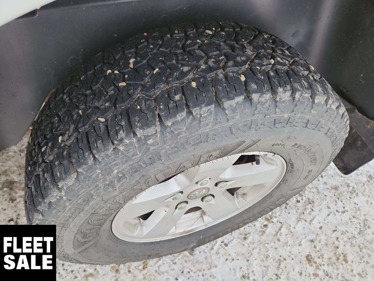 2011-dodge-1500-image-30