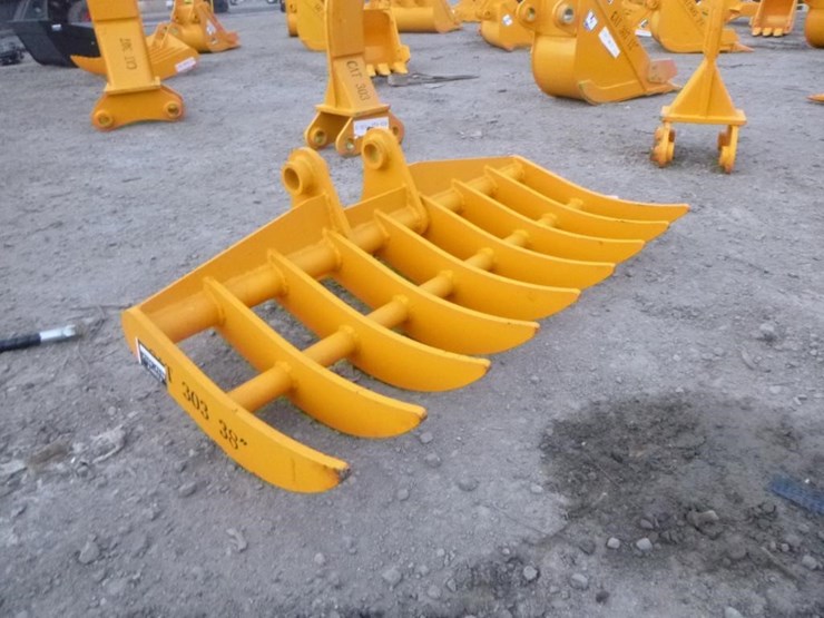 caterpillar-303-image-2