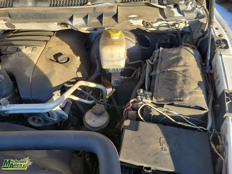 2014-dodge-2500-image-26