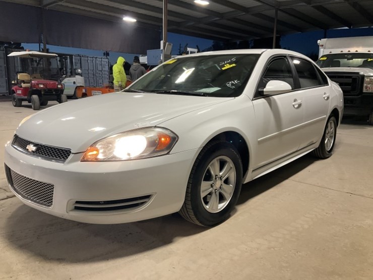 2015-chevrolet-impala-ls-sdn-image-4