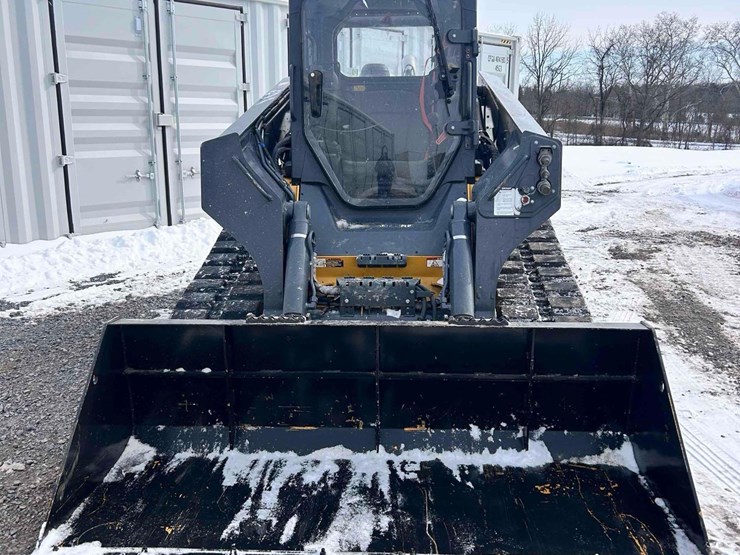 2019-deere-333g-image-8