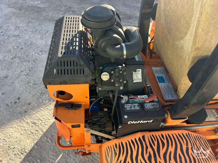 2010-scag-stt52v27ch-image-10